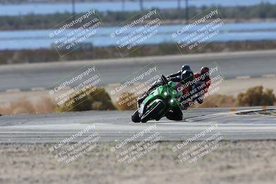 media/Nov-16-2025-Race Pace (Sun) [[8c5fa54630]]/Verified Riders/3-Turn 14 (1045am)/